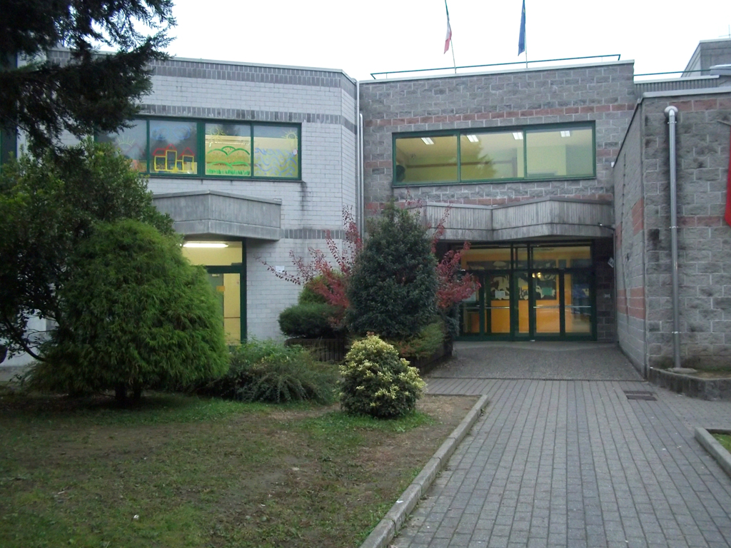 Sei classi su dieci in quarantena: ordinanza del sindaco chiude la scuola