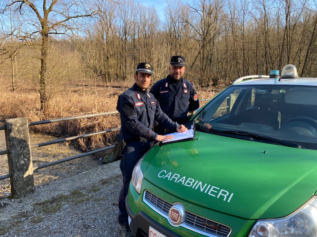 Comandante di stazione con un massaggio cardiaco salva la vita ad una donna