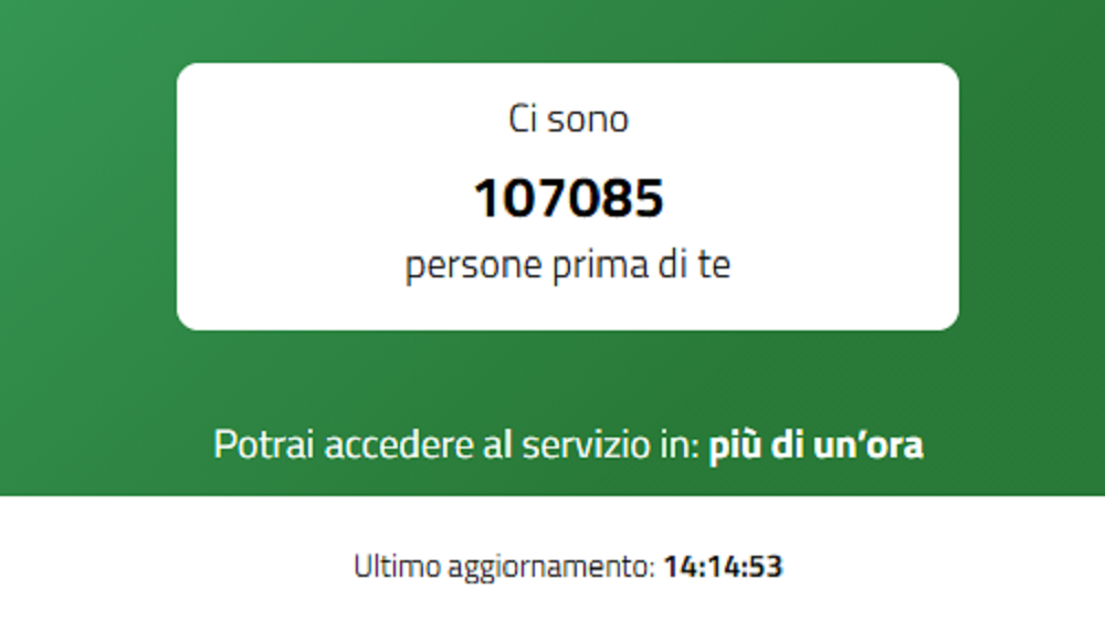 Vaccino Covid agli over 80, partito il click day: già oltre 100mila persone in attesa