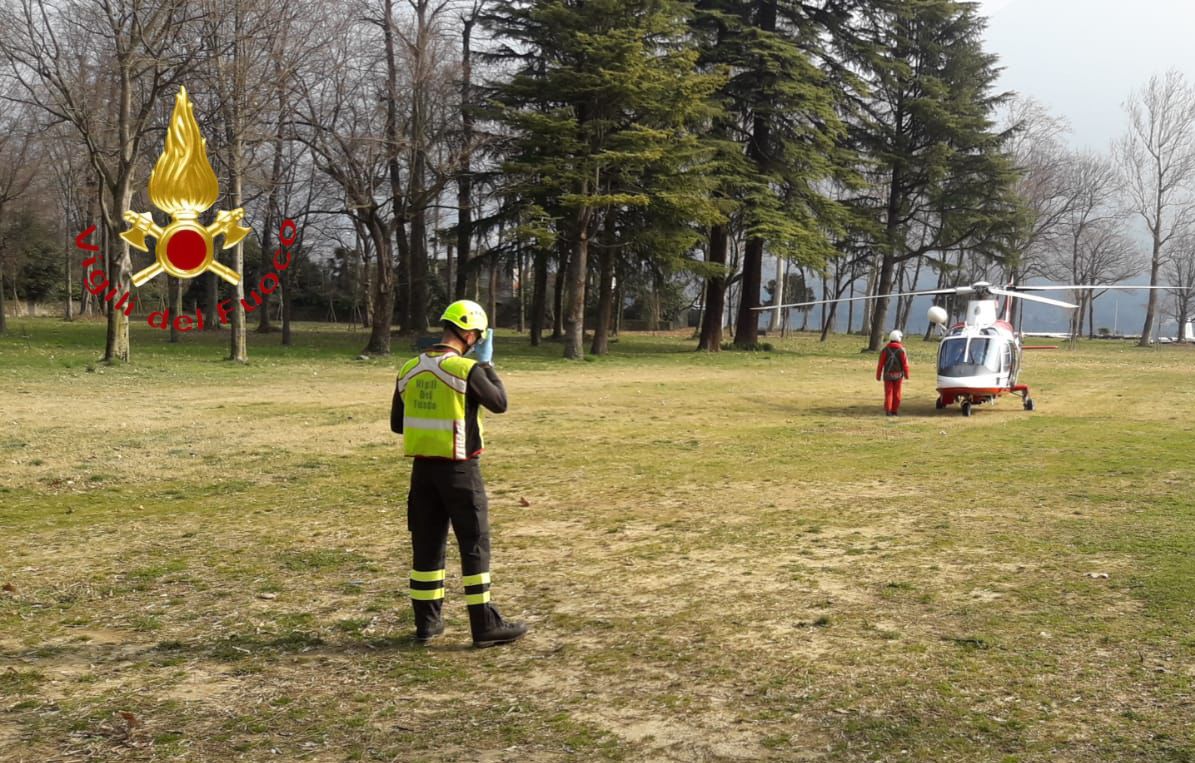Ciclista soccorso a Cernobbio