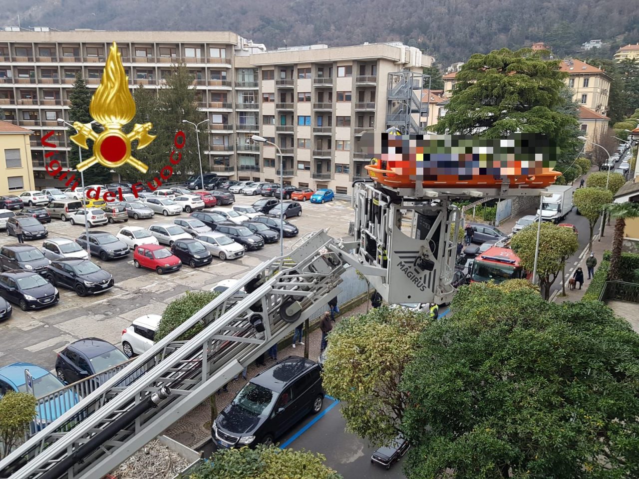 Operaio 27enne cade da un’impalcatura a Como