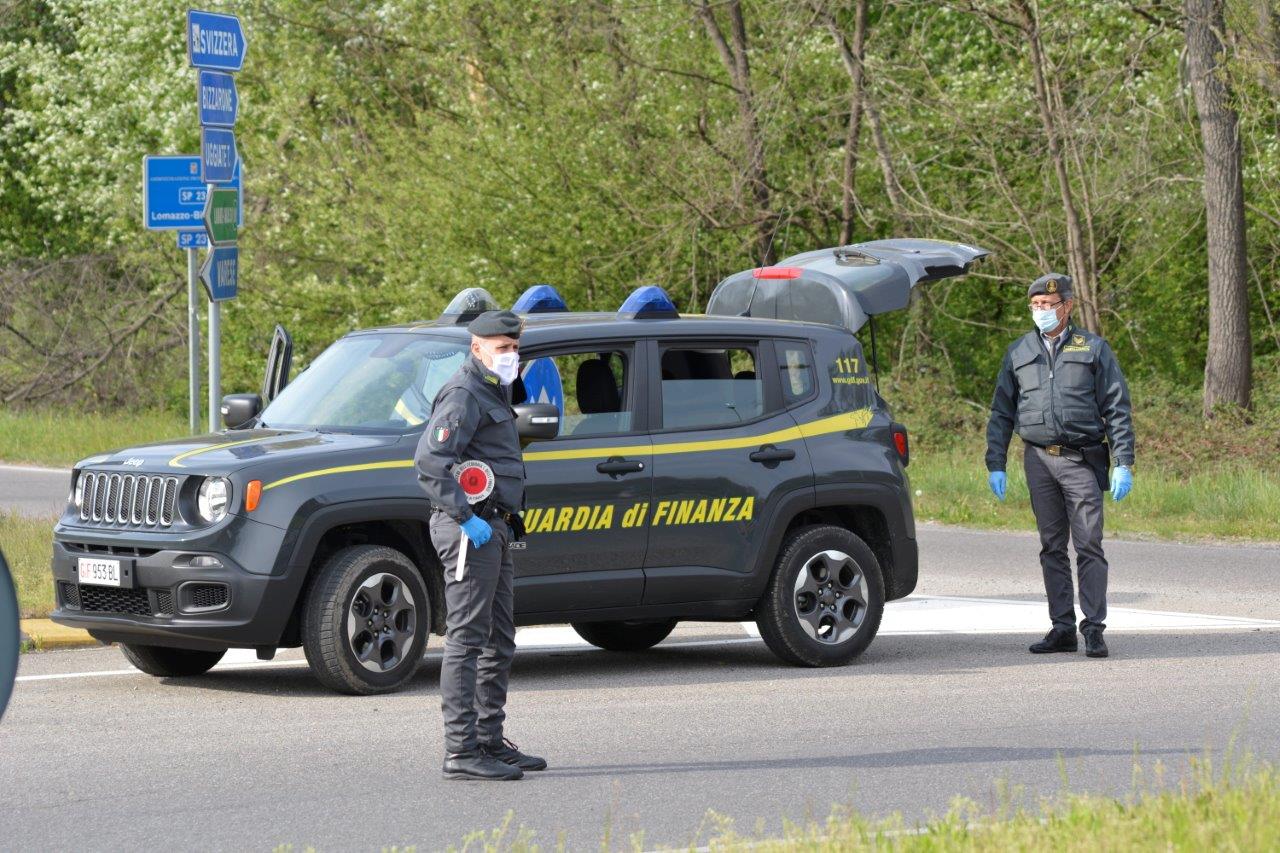 Sequestro al valico di Lanzo-Val Mara: viaggiava con 950 litri di gasolio nel furgone