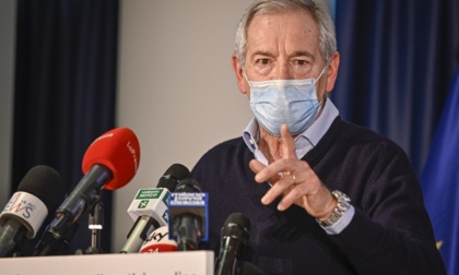 La Lombardia mette il turbo, Bertolaso: "100mila terze dosi al giorno"
