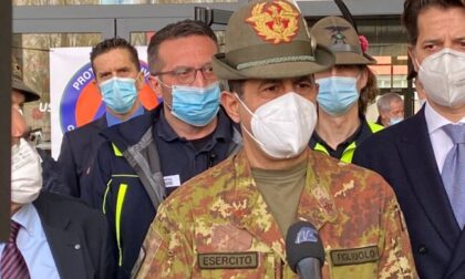 Il generale Figliuolo a MalpensaFiere: "Esempio di buona pratica. Da domani arriva il sistema di Poste"