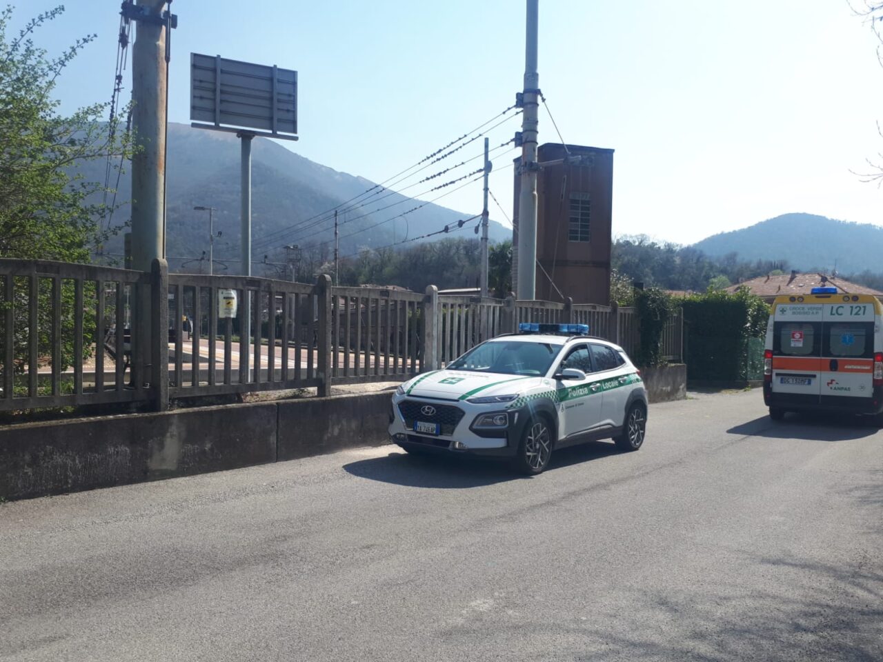 Ubriaco cade nel fiume Lambro a Canzo