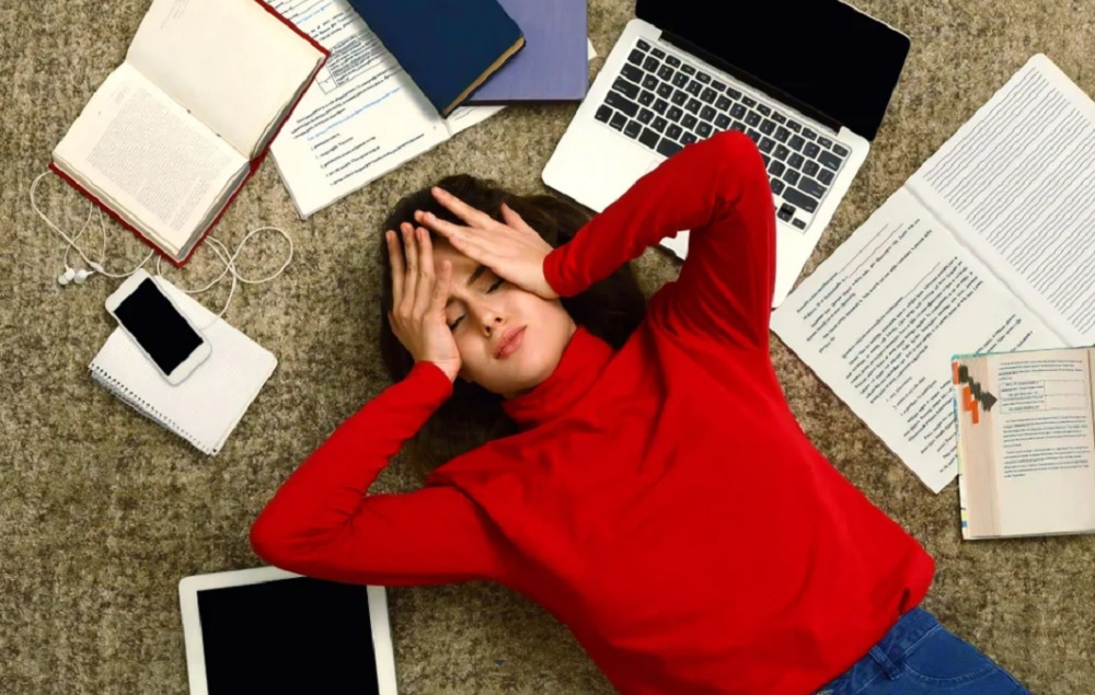 Pandemia, restrizioni e dad mettono a dura prova gli studenti: apre lo sportello psicologico gratuito di Uds e Jonas