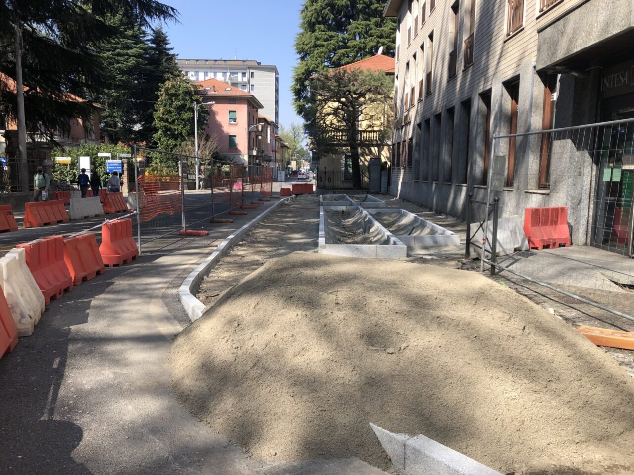 Isola pedonale, porfido e rotonde: come cambia il centro cittadino