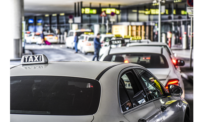 Viaggiare comodi e veloci in taxi