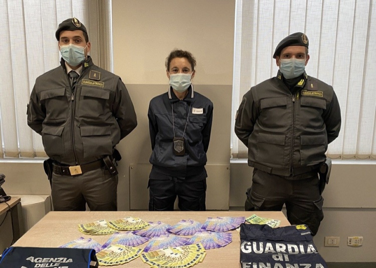 Valico Como-Brogeda, sequestrati 34mila euro ad un imprenditore
