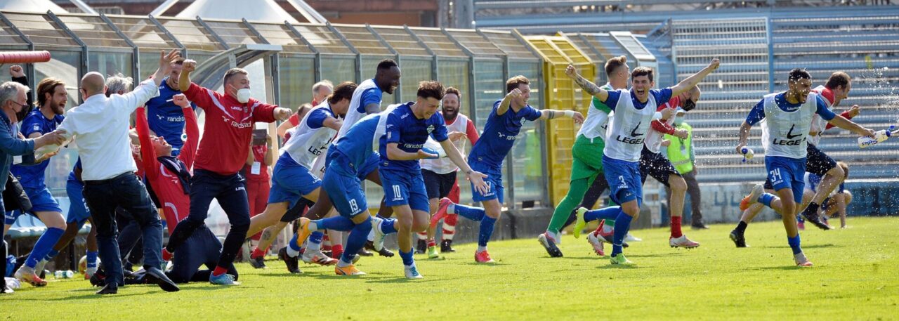 Como calcio i lariani giocheranno la sfida con la Ternana sabato