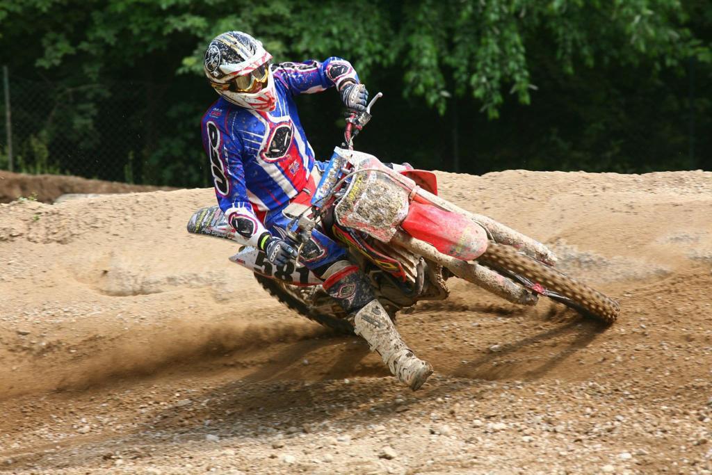 Nel 2012 l’incidente in moto: “Enzo è morto dopo aver lottato per 9 anni”