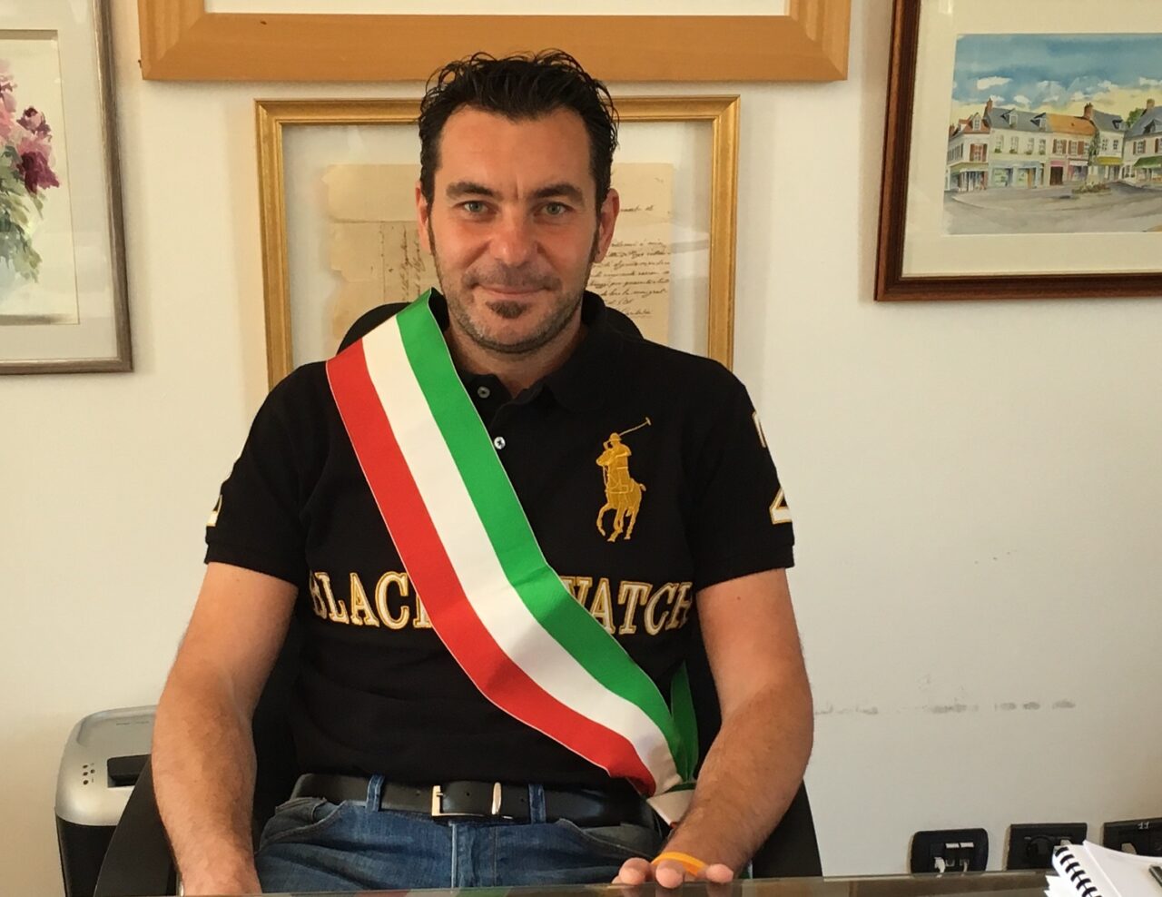 Il sindaco di Olgiate Comasco autorizza l’arrivo di… Babbo Natale