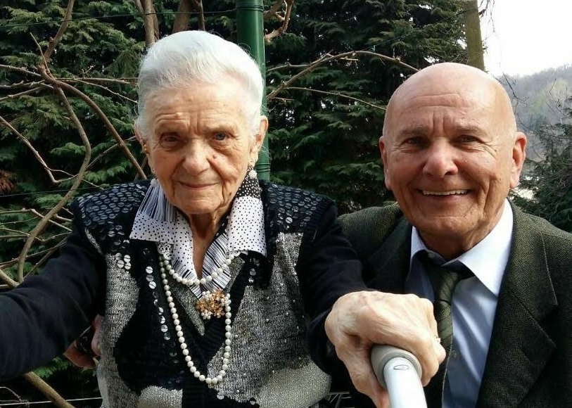 A 104 anni la mamma del sindaco di Colverde vaccinata a domicilio