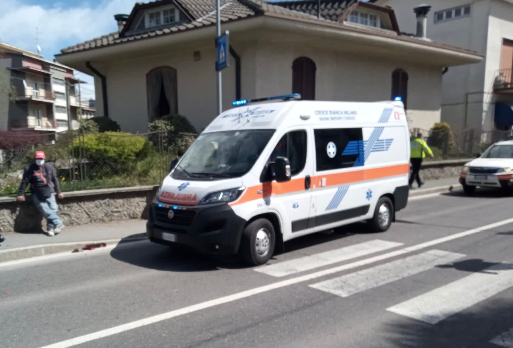 Incidente a Cantù scontro tra auto e moto Prima Como