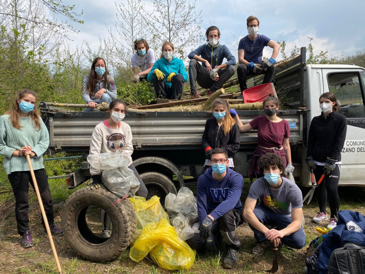 Stay green, giovani anzanesi ripuliscono il paese