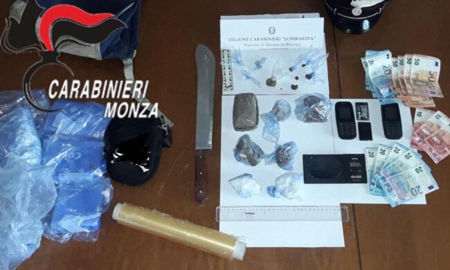 Auto sospetta, spacciatore scappa tra i campi poi viene beccato