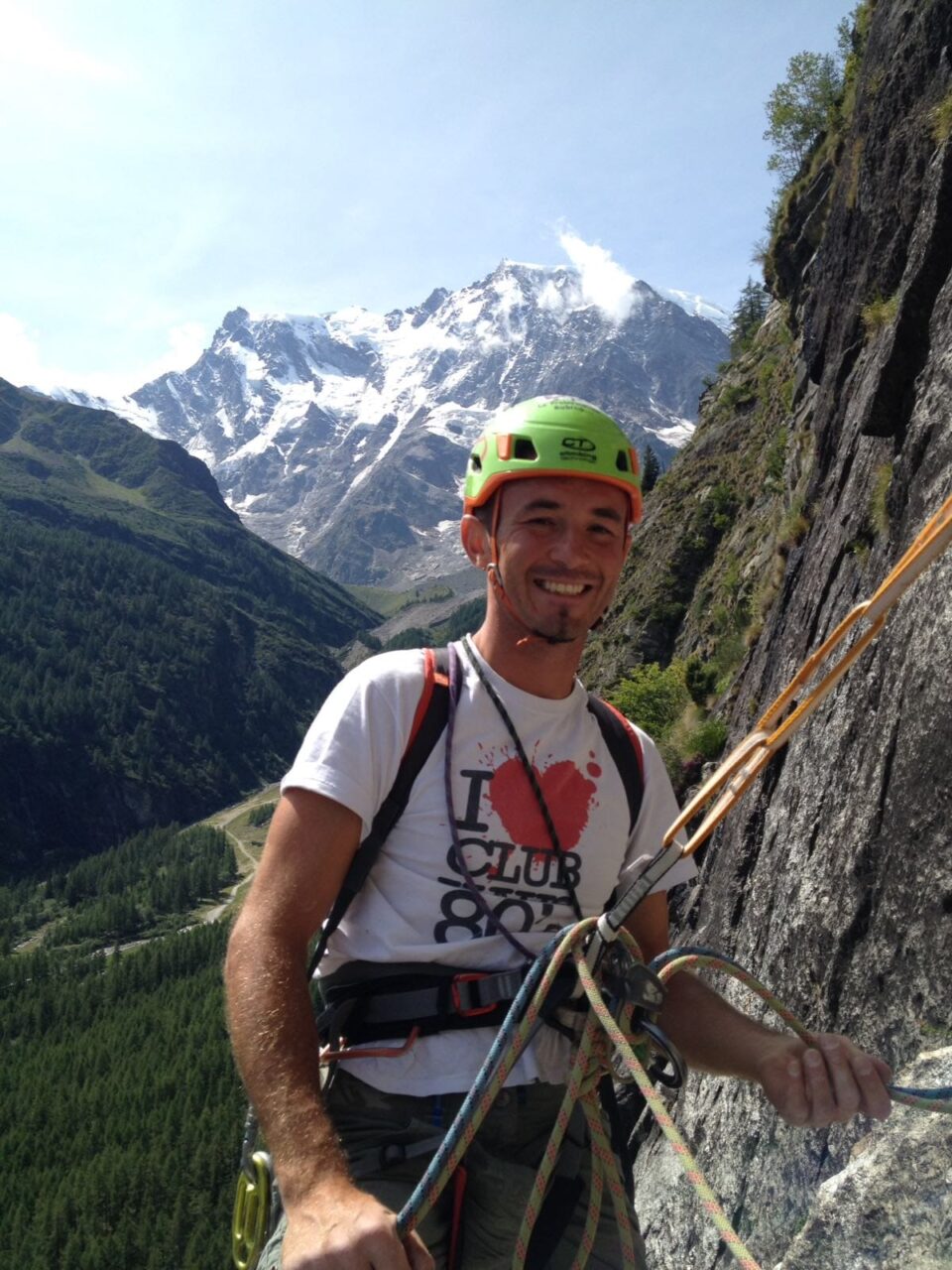 Un lupo, la montagna e un libro patrocinato dal Wwf
