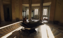 Il pianista Alessandro Martire suona all'interno del Tempio Voltiano VIDEO