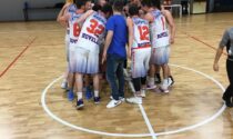 Basket serie D venerdì 4 derby per cuori forti Appiano-Cadorago