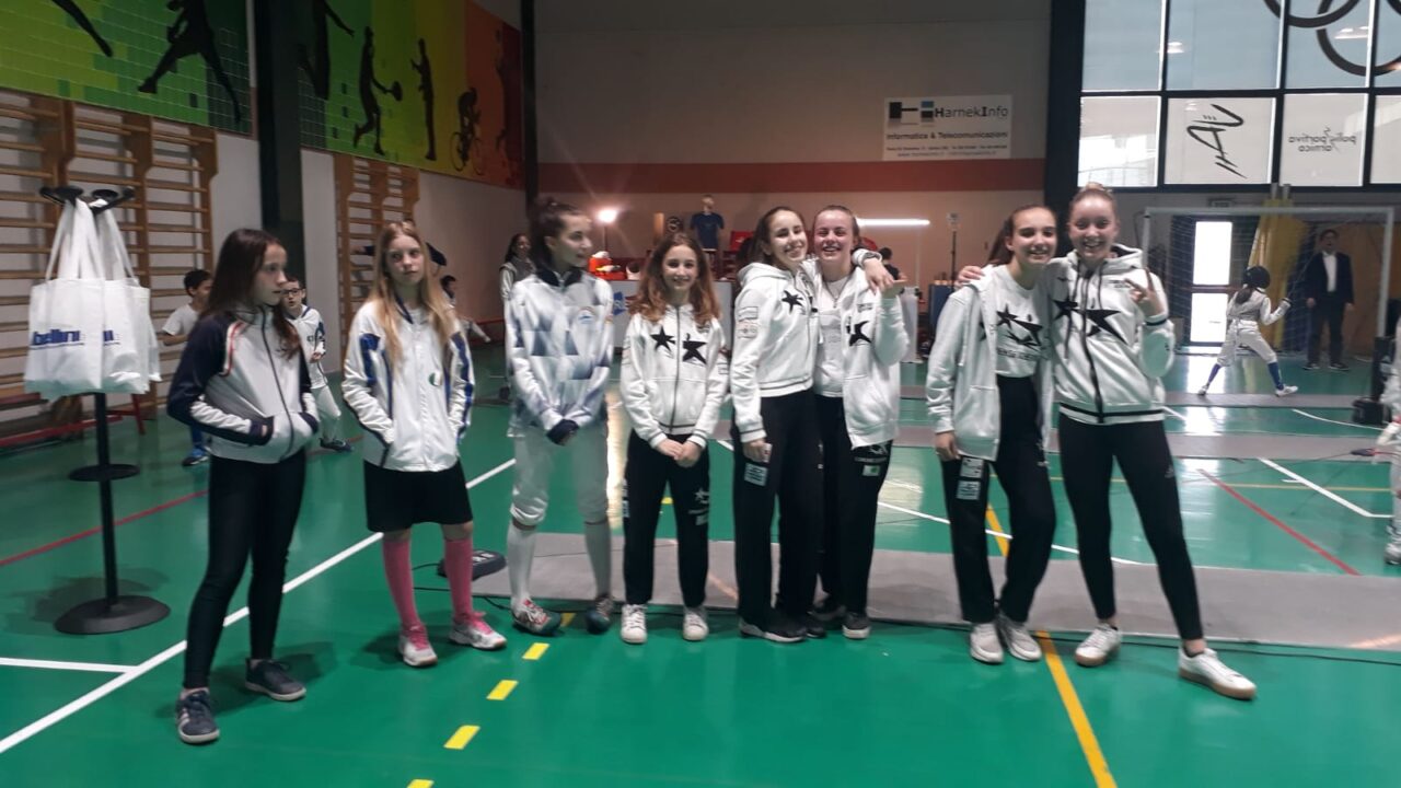 Comense Scherma giovani maschettieri nerostellati Under14 in pedana a Gerenzano