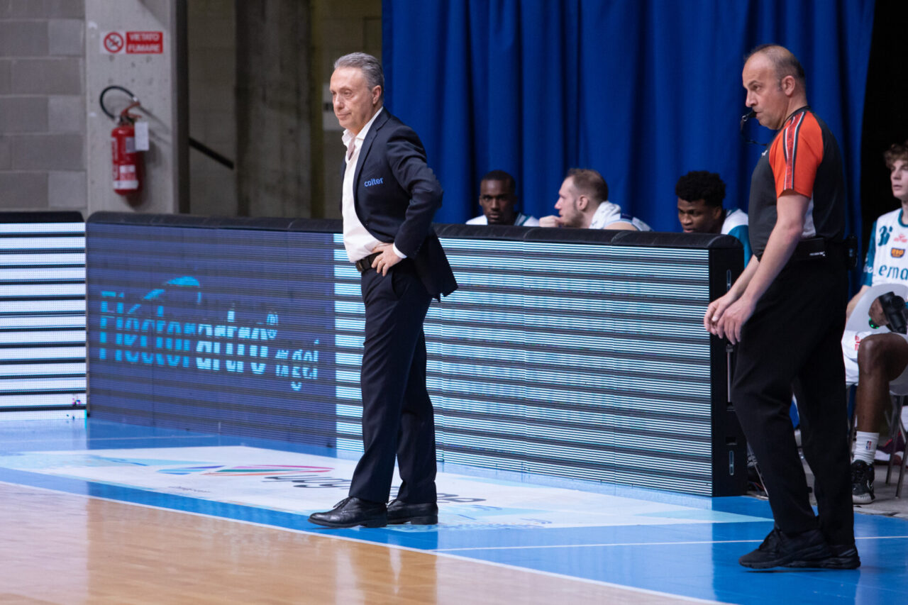 Pallacanestro Cantù coach Bucchi: “Il gruppo ha sempre lottato, per il noi il Covid è stato uno tsunami”
