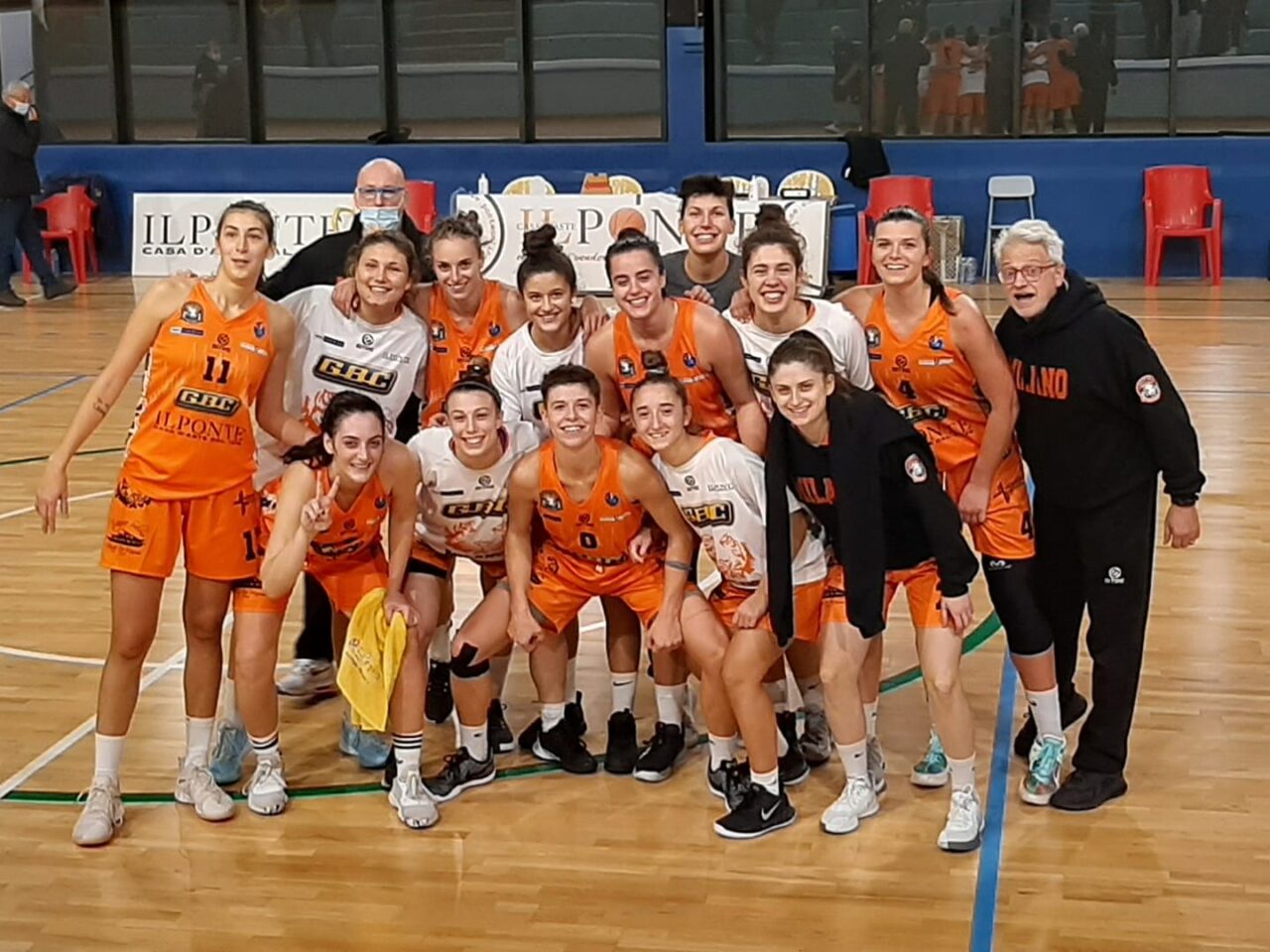 Basket femminile la comasca Sofia Frustaci vola in A1 e firma con Lucca