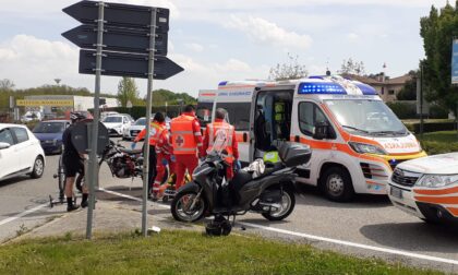 Incidente a Luisago impatto tra moto, soccorso un giovane