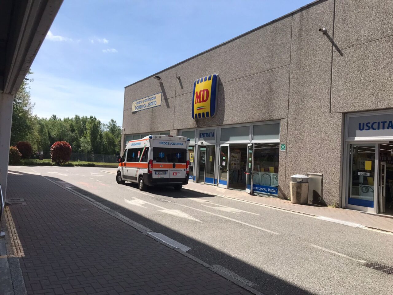 Malore fuori dall’Md di Cantù