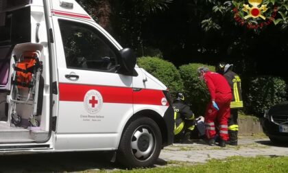 Anziano cade in giardino a Como: intervento dei soccorsi