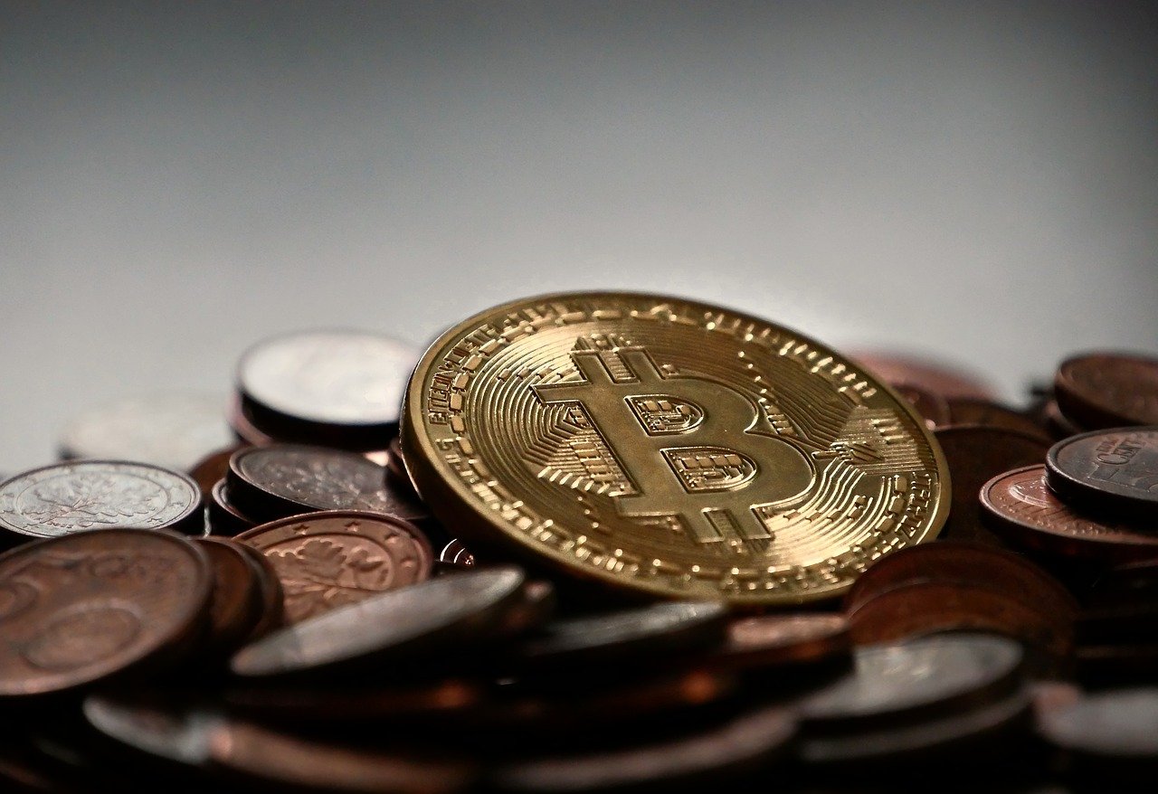 Le criptovalute conquistano anche la business aviation: ecco come noleggiare un jet con Ripple