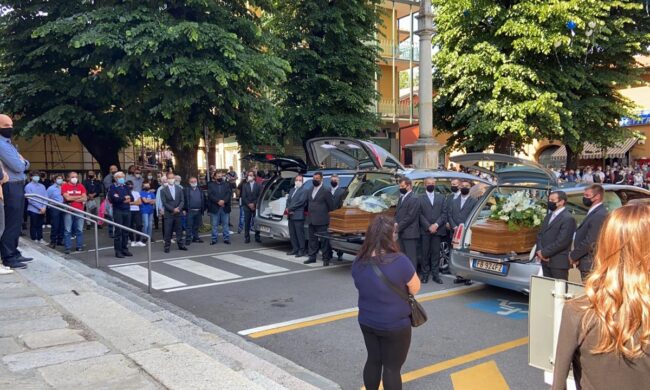 Tragedia del Mottarone, l’addio Elisabetta, al compagno e al loro bimbo: “Vite spezzate insieme a quel cavo”