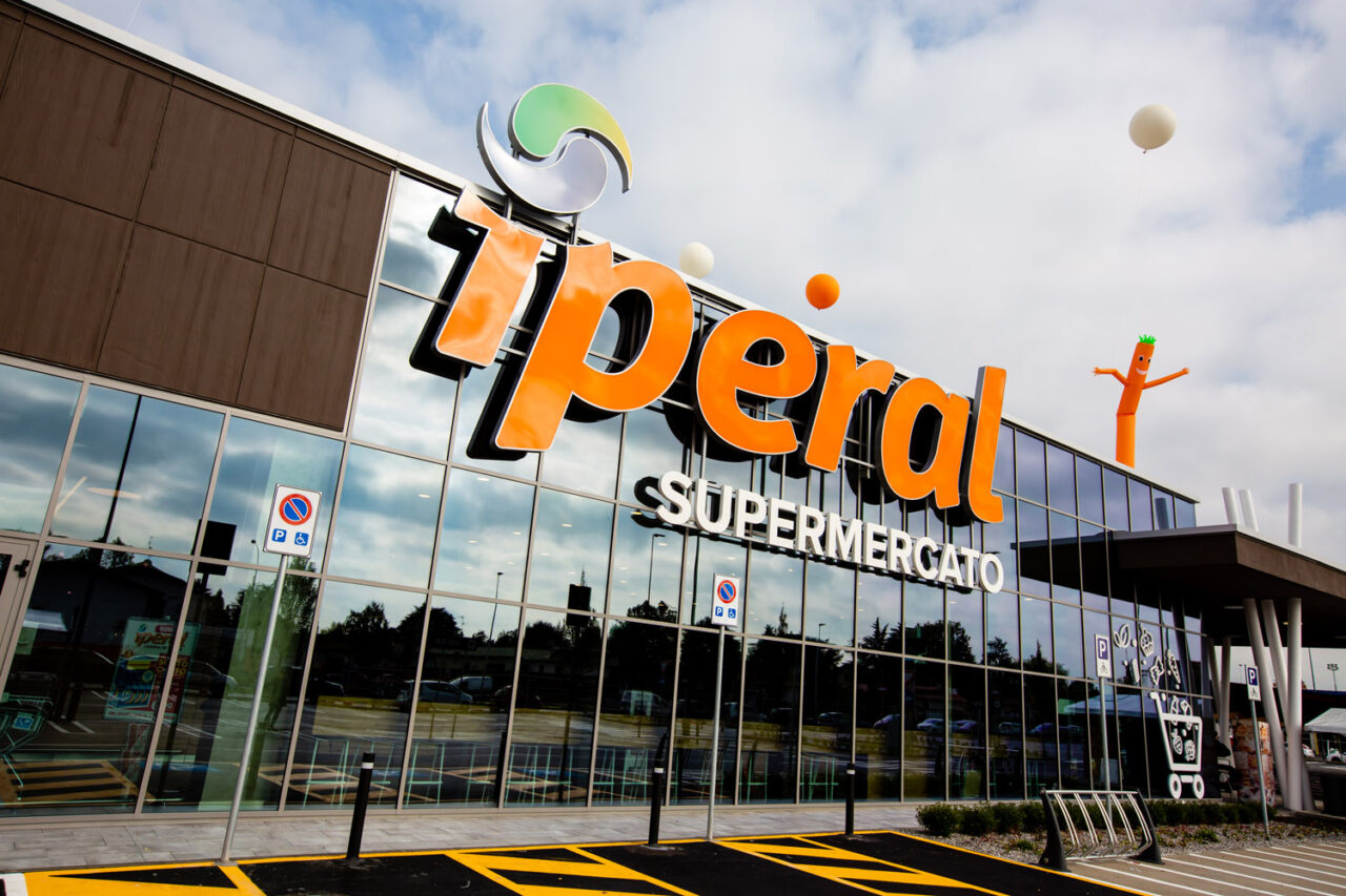 Apre il nuovo Iperal di Dongo
