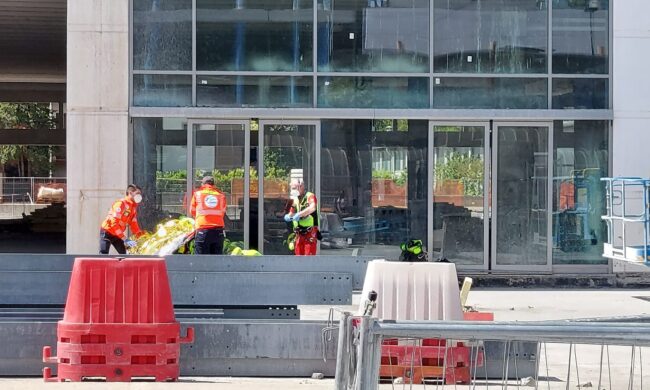 Tragedia a Tradate: morto un operaio in un cantiere
