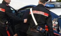 Ladro forza la porta e entra in casa: scoperto e fermato dai Carabinieri