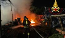 Incendio in un capannone a Mariano Comense