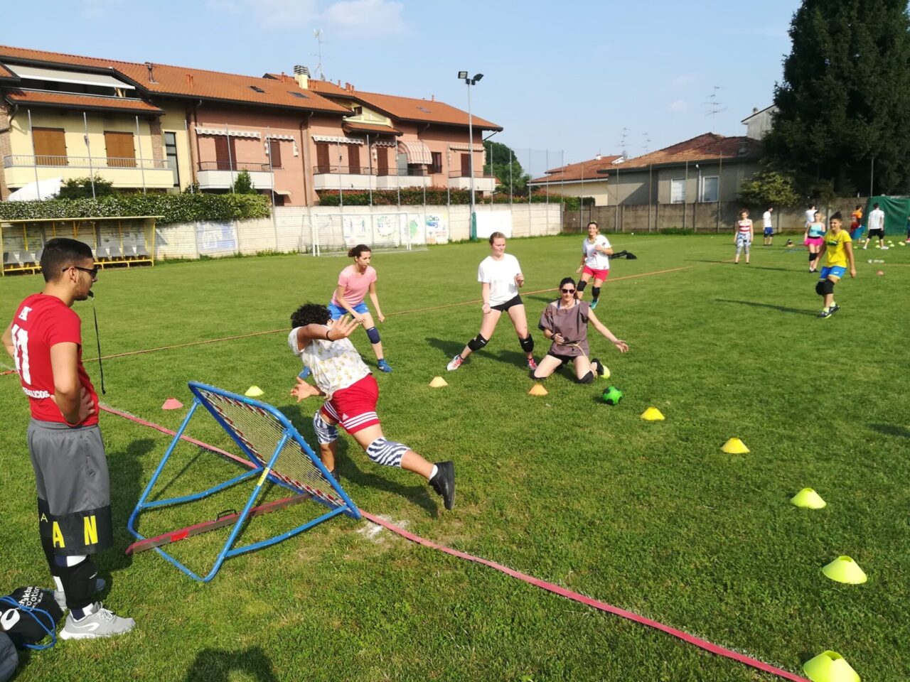 Sport in provincia il Tchoukball lariano riparte con il “Torneo sotto il sole” 