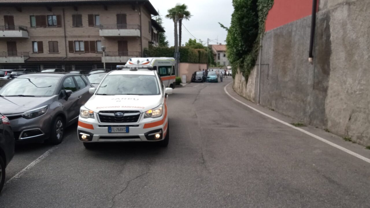 Scontro tra auto a Cermenate