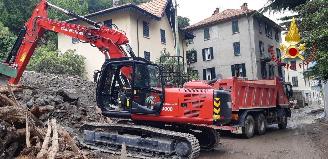 Maltempo nel Comasco: Vigili del fuoco ancora al lavoro a Laglio