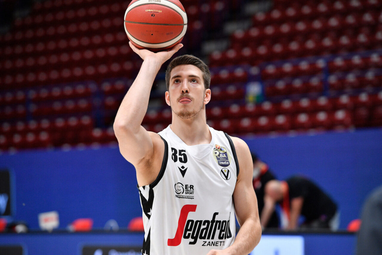Pallacanestro Cantù arriva Stefan Nikolic
