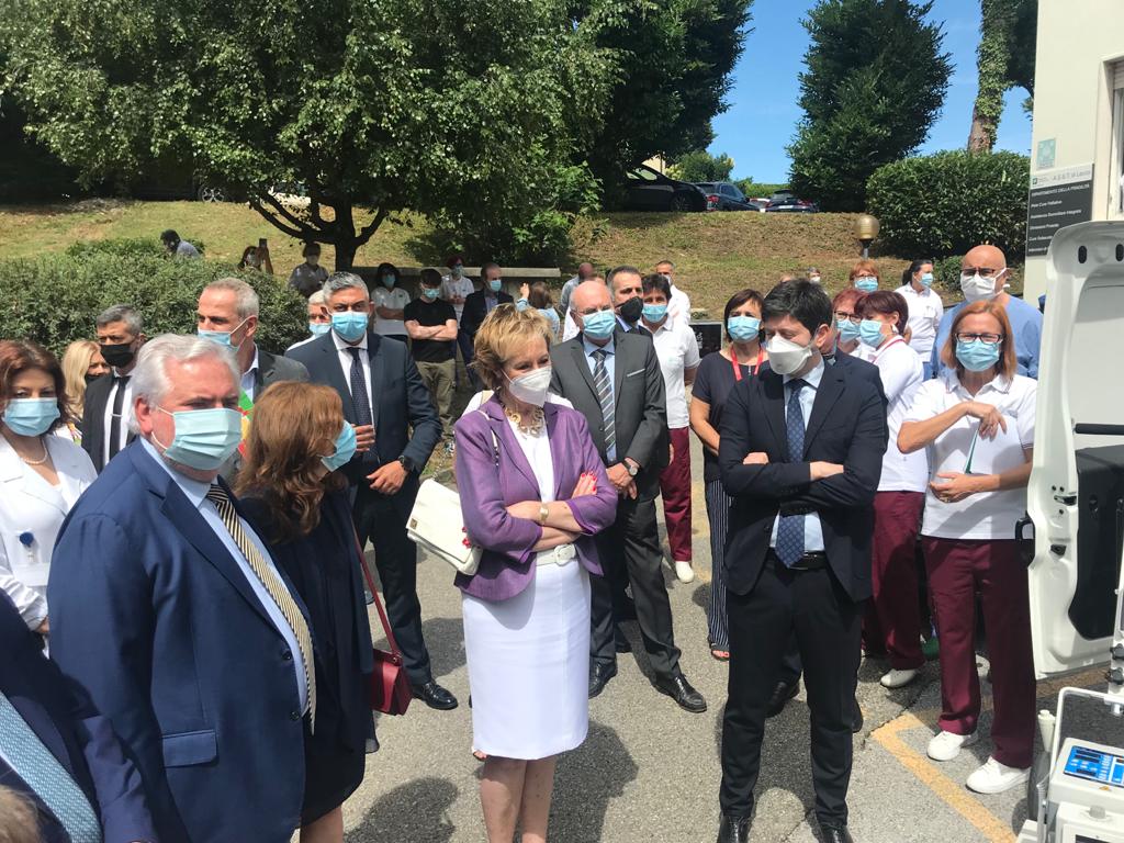 Il Ministro Roberto Speranza in Lombardia: visita all’ospedale di Merate