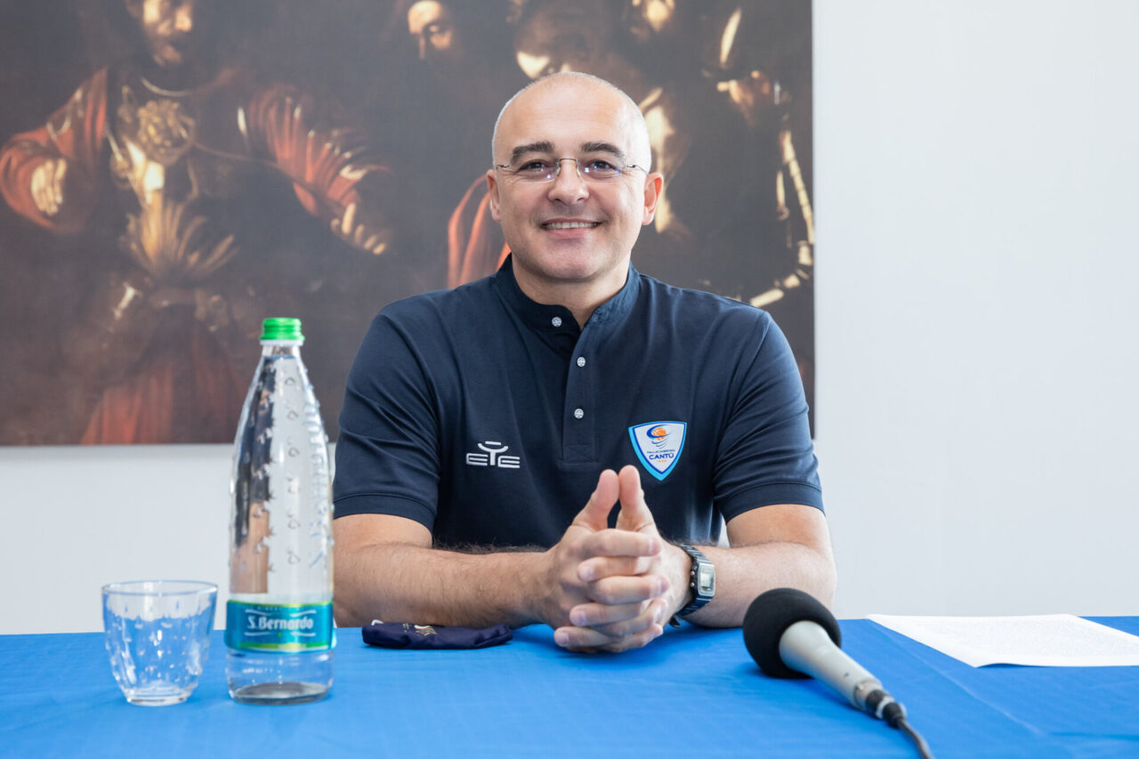 Pallacanestro Cantù coach Sodini e il dt Frates: “Servirà la giusta mentalità in ogni match”