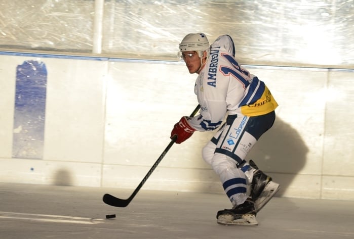 Hockey Como il grande capitano biancoblù Filippo Ambrosoli dice addio al ghiaccio 