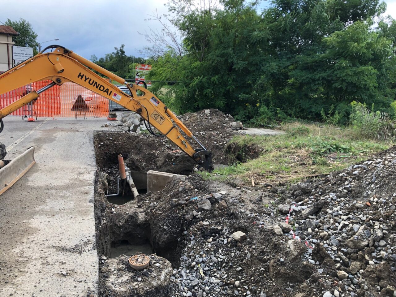 Via Milano riaprirà nel tratto del cantiere con viabilità regolata da senso unico in entrata