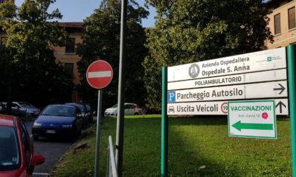 Hub vaccinale in via Napoleona a Como attivo da sabato