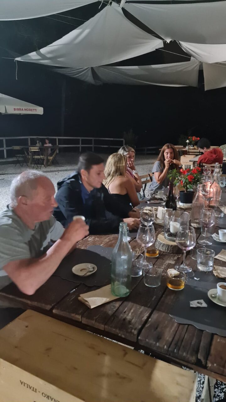 Javier Zanetti all’agriturismo Cascina Mirandola per la lattina celebrativa dello scudetto interista