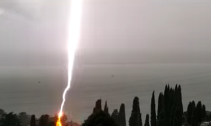 L'impressionante video del fulmine caduto su Bellano