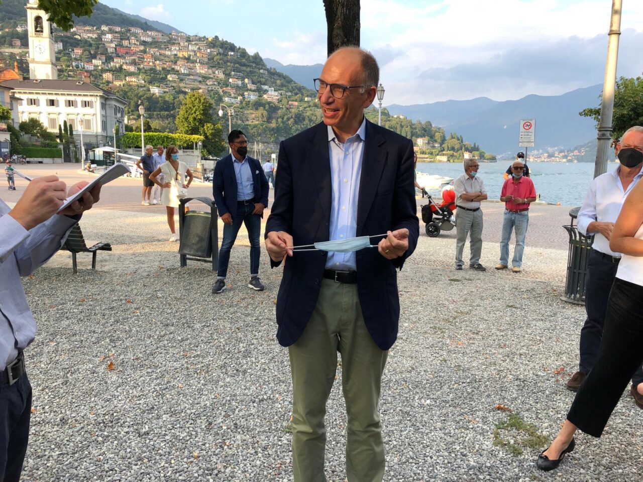 Enrico Letta a Cernobbio: “Impossibile essere contro il Green pass. Se siamo tutti vaccinati tutto può continuare a funzionare”