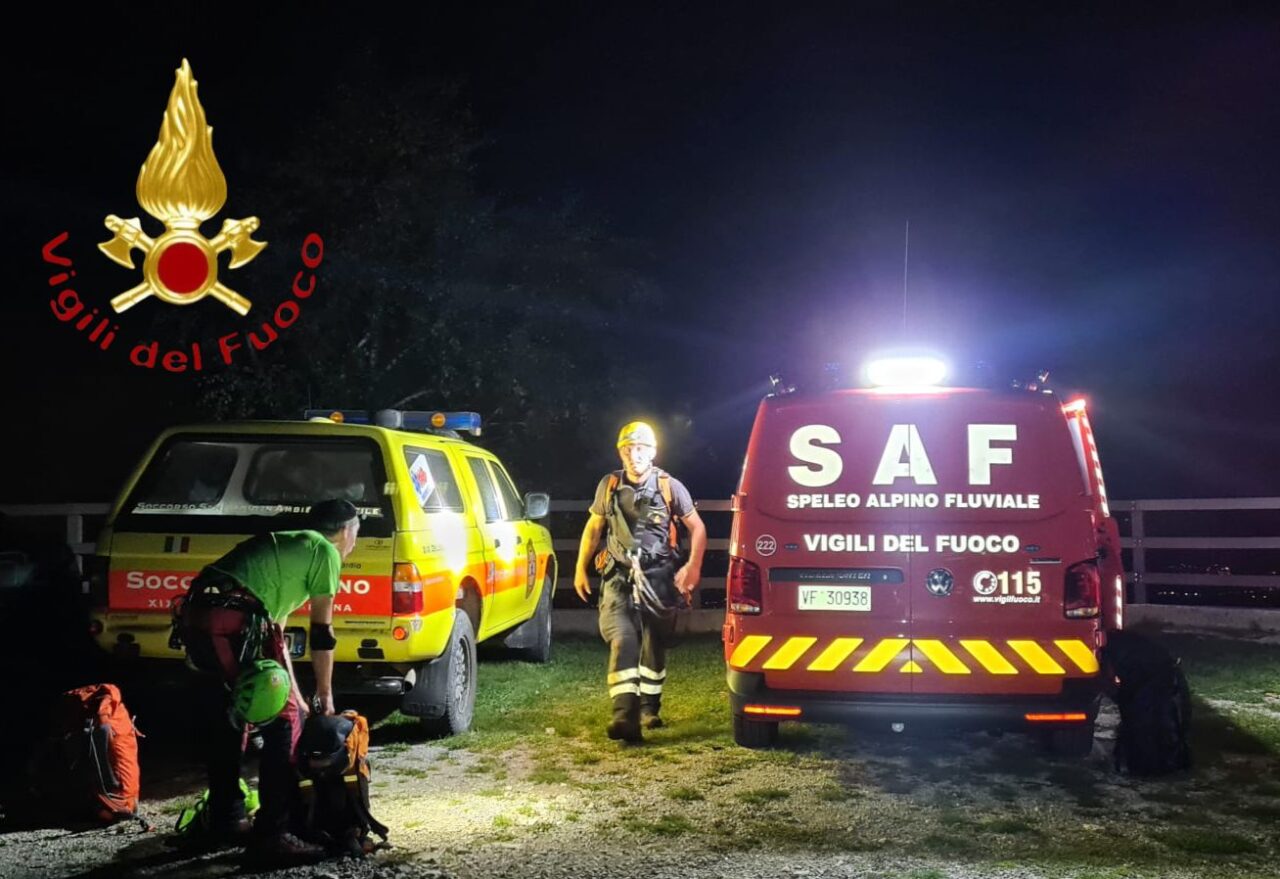 Escono per una escursione e finiscono in una forra: soccorse due ragazze