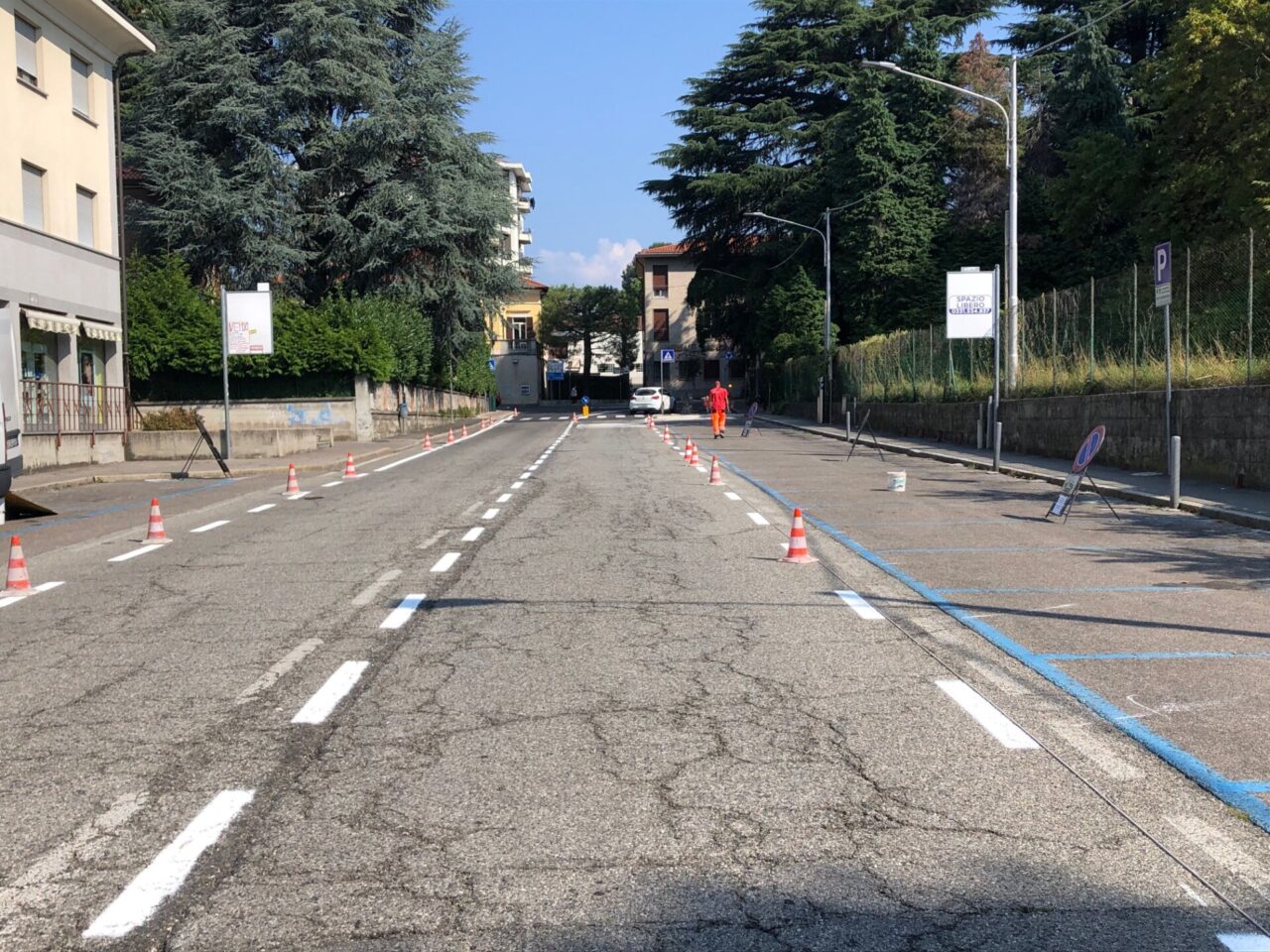 Strada più stretta in centro per rallentare i veicoli