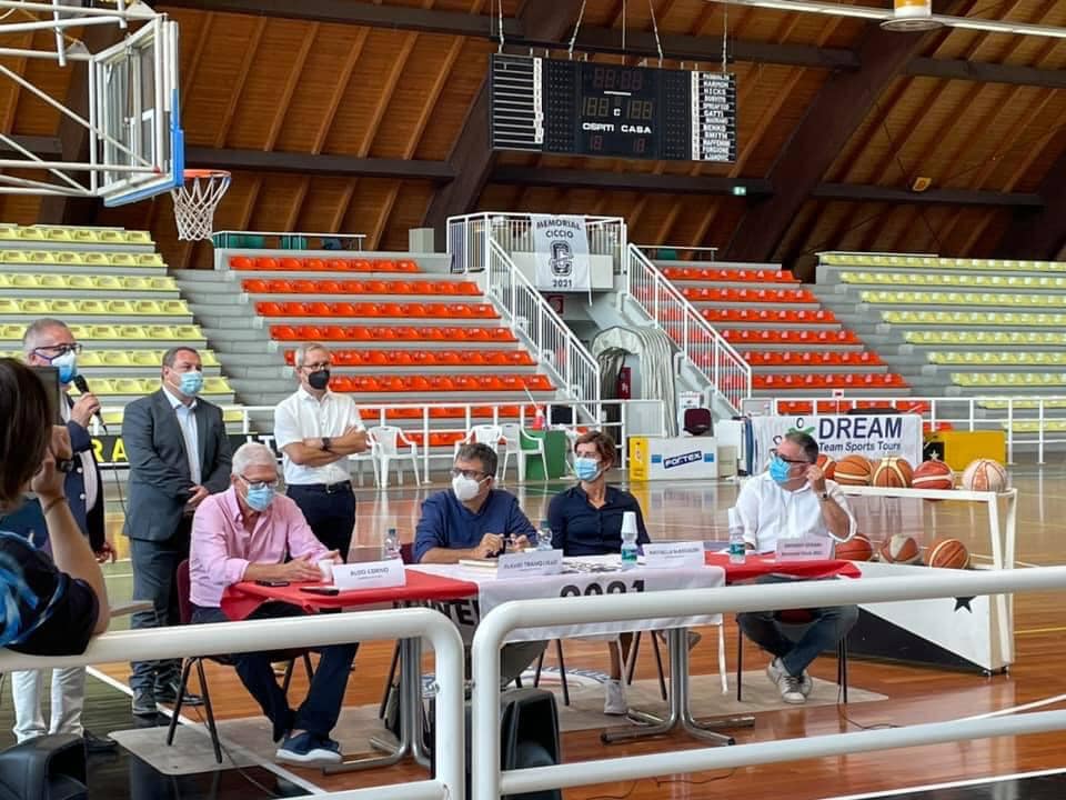 Pallacanestro lariana un weekend di canestri, ricordi ed emozioni con il “1° Memorial Ciccio”